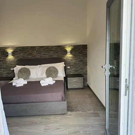 בית הארחה Mary's סאן תאודורו