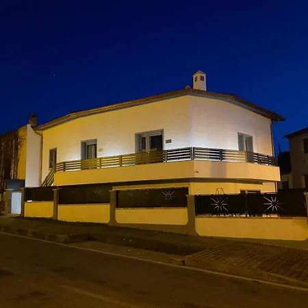 Mary's בית הארחה 3*